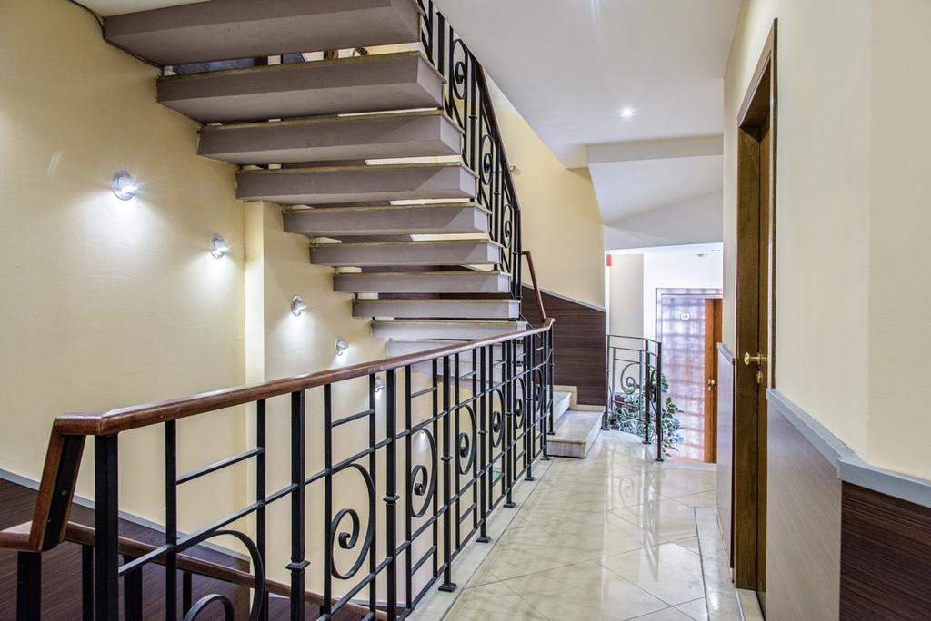 Art Hotel Varna Exterior foto
